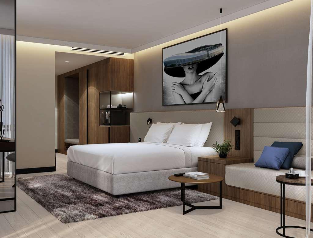 Radisson Blu Hotel, Hotel